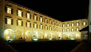 CHIOSTRO EX MONASTERO  (Archivio PAT - Poli)